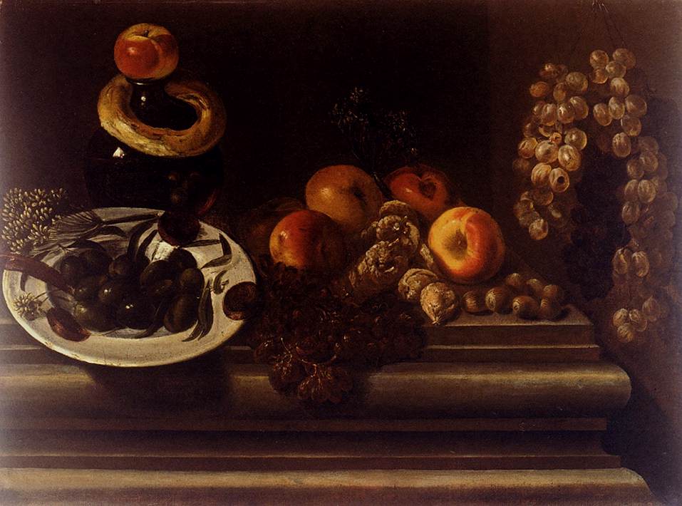 Nature morte de fruits et d'une assiette d'olives
