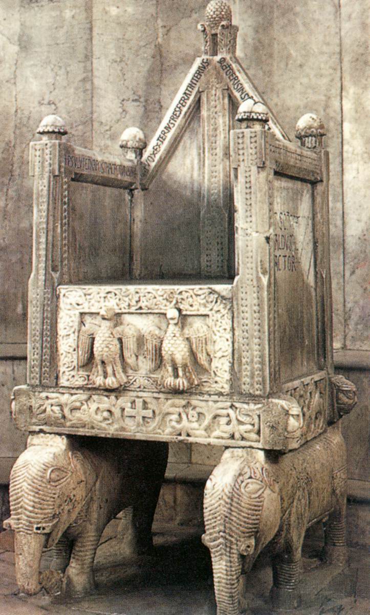 00throne.jpg