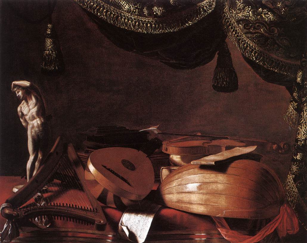 Nature morte avec instruments de musique et une petite statue classique