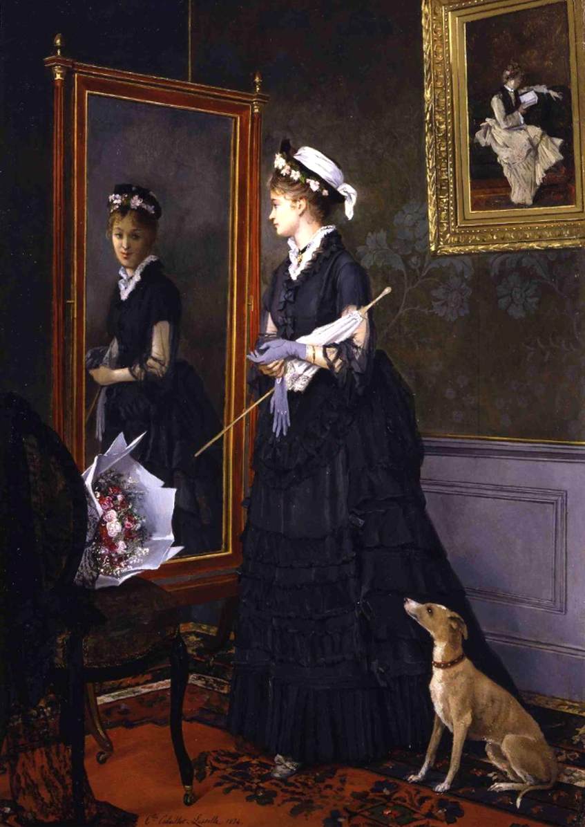 Femme élégante devant un miroir
