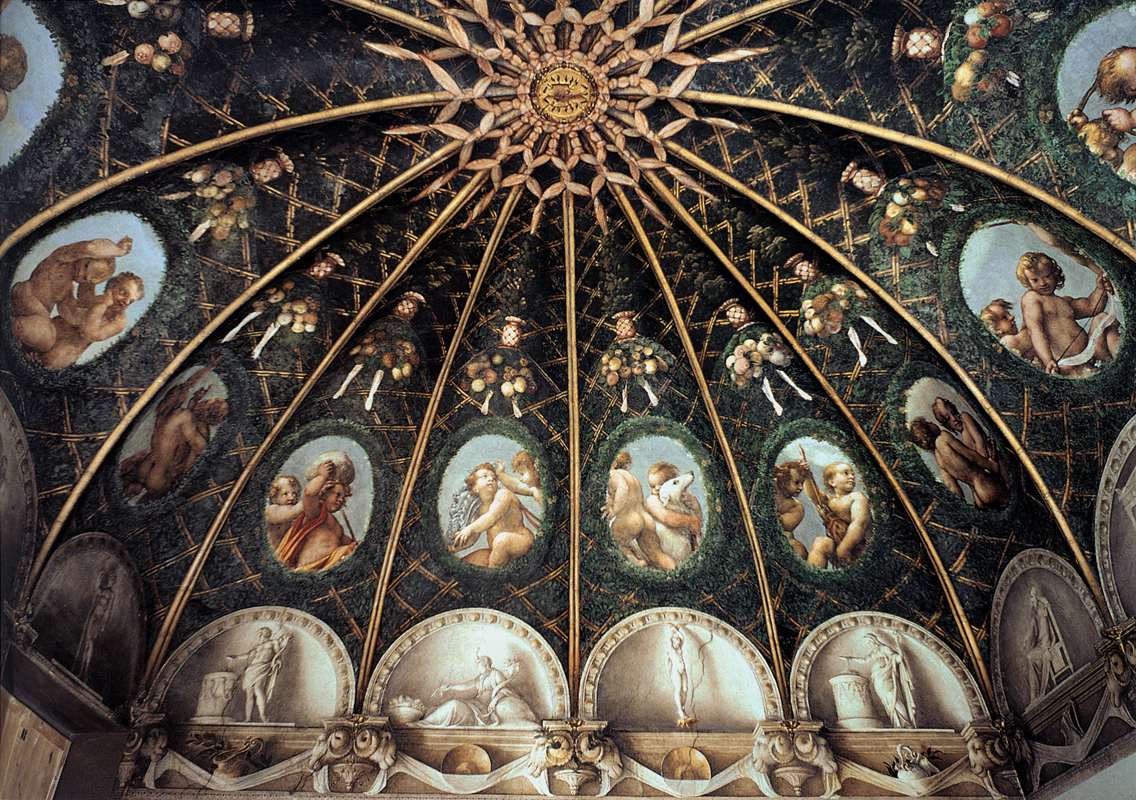 Décoration du plafond (vue partielle)